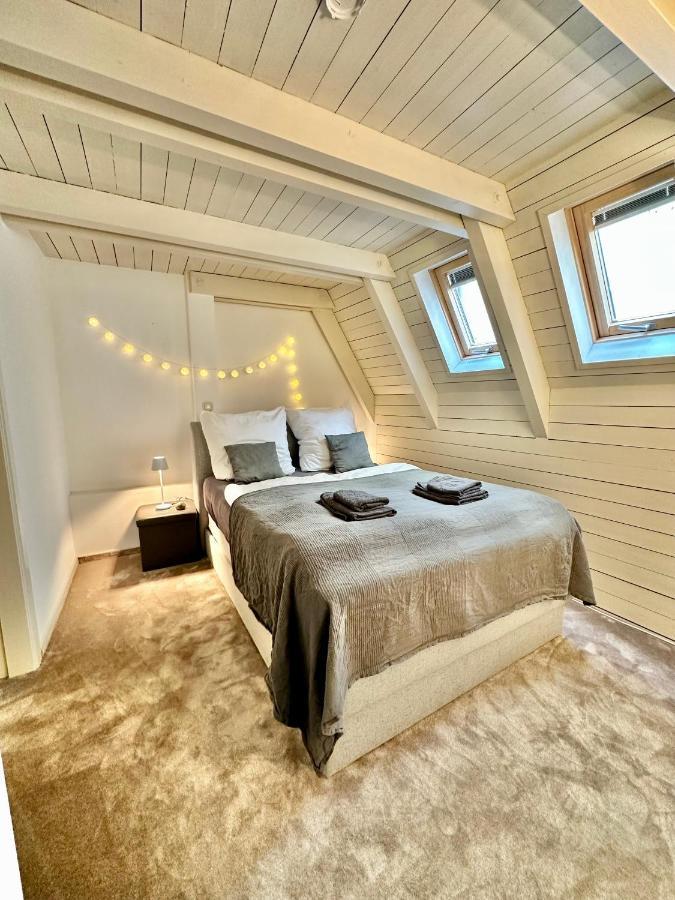 Gemuetliche Maisonettewohnung Mit Dachterrasse Am Schloss أولدنبورغ المظهر الخارجي الصورة